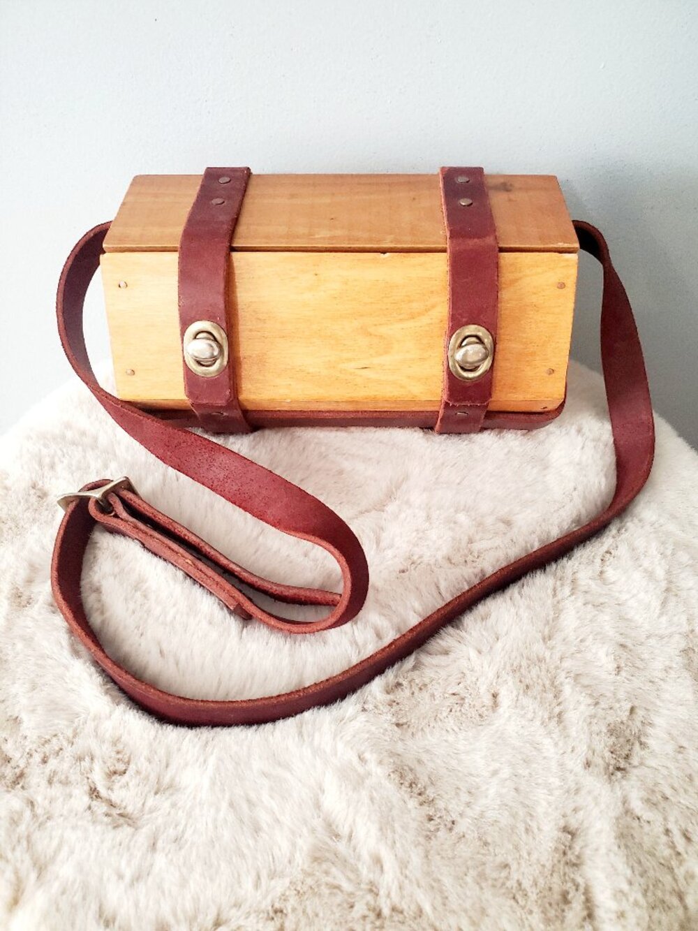 Vintage Handmade Wooden Box Purse Boho Artisan Leather Strap Bag Rustic Cottage - Picture 13 of 16